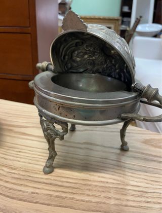 Bombonera árabe antigua decorativa