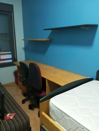 Cama nido  d madera d pino.con cajones  Escritorio
