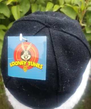 Gorro de lana con orejeras y Tui-Tui