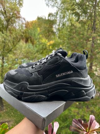 Balenciaga Triple S Negro