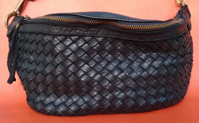 Borsa marsupio pelle intrecciata