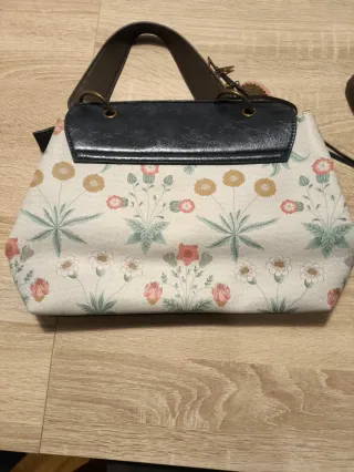 Bolso estampado bailarina y flores