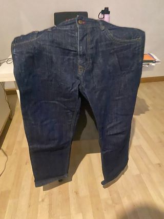 Pantalón vaquero azul