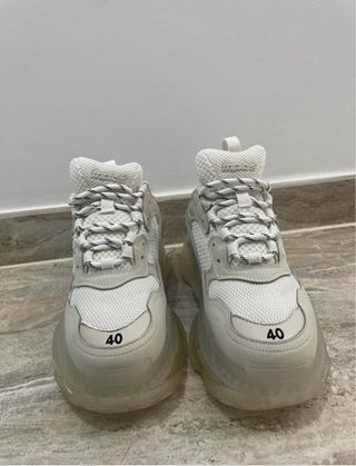 Balenciaga Triple S Gris y Blanco