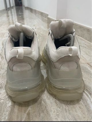 Balenciaga Triple S Gris y Blanco