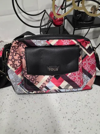 Bandolera Tous Multicolor y Negra