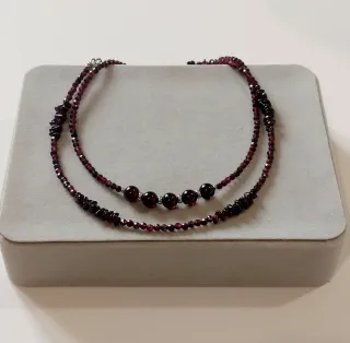 Collana con granati e argento