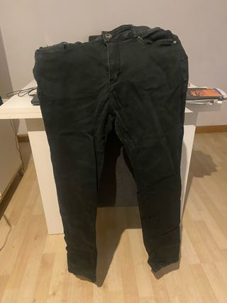 Pantalones negros