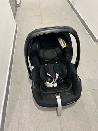 Maxi-Cosi Isofix Base + silla regalo