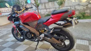 Aprilia Tuono 1000