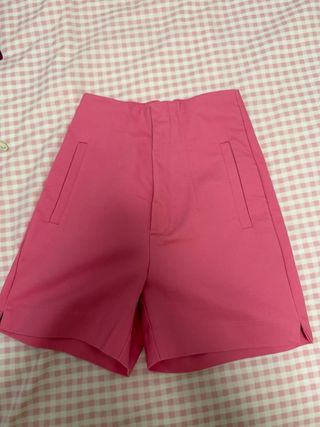 Pantalón de traje rosa