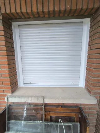 Instalador montador de ventanas PVC y alumimio