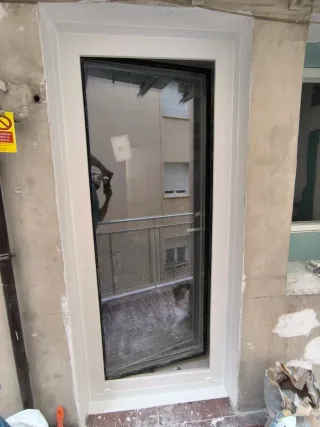 Instalador montador de ventanas PVC y alumimio