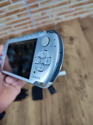 Consola PSP 3004 Slim Ice Silver