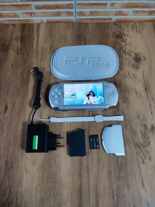 Consola PSP 3004 Slim Ice Silver