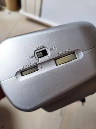 Radio Despertador Sony Plata y Negro