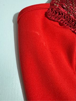 Abito rosso con paillettes