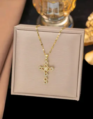 Colgante Cruz color oro