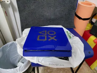 PS4 1TB Edición Days of Play Azul y Dorado