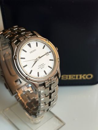 Seiko Titanium 7N22 1990s · Con Caja y Papeles