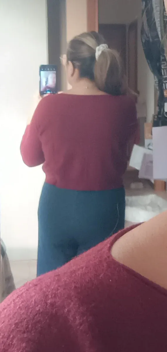 Maglioncino donna corto colore borgogna