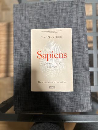 Sapiens – Yuval Noah Harari