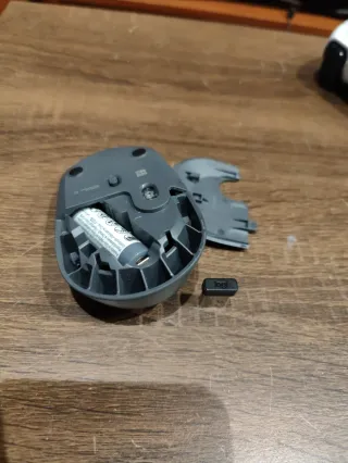 Ratón Logitech M171 Negro/Gris