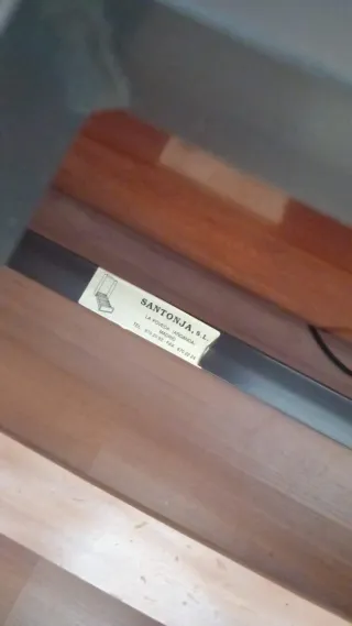 Cama nido con colchón de 90 y escritorio.