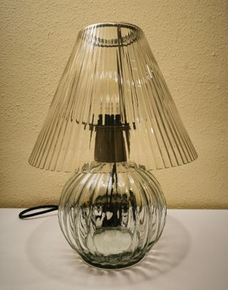 Lámpara de mesa de cristal