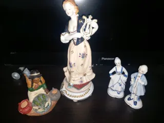 Statuine decorative in porcellana Tutto 20€