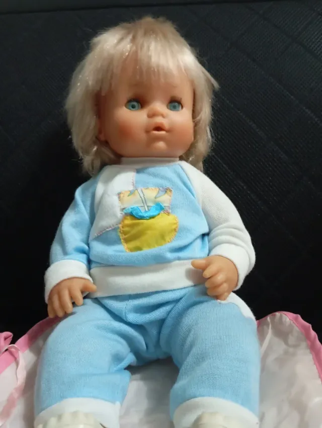 Nenuco Muñeca con Ropa y Accesorios