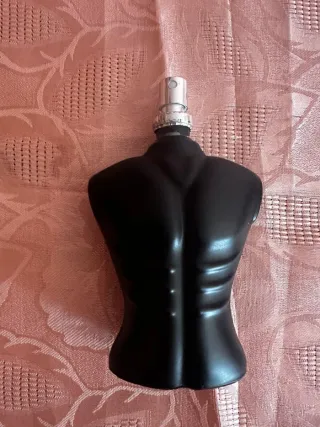 Profumo uomo corpo maschile vintage