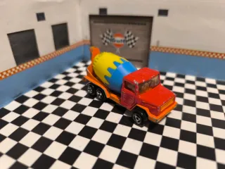 Hormigonera Majorette Magirus