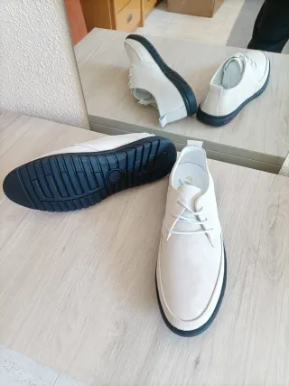 Zapatos de vestir beige para hombre