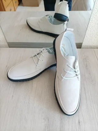 Zapatos de vestir beige para hombre