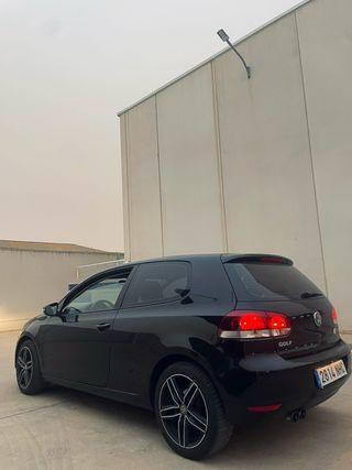 Volkswagen Golf VI