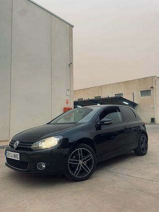 Volkswagen Golf VI