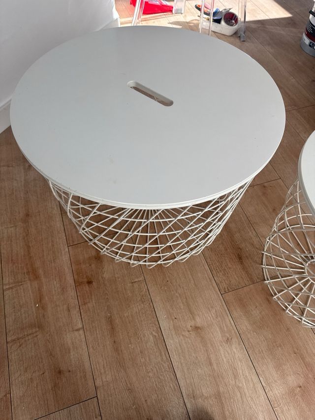 Mesa de centro metálica y madera