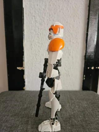 Lego Star Wars 75108 Clone Commander Cody.