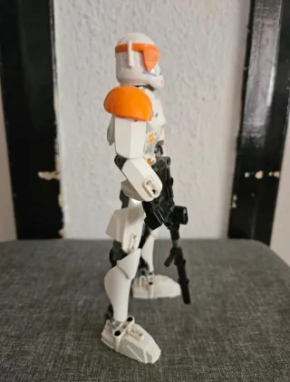 Lego Star Wars 75108 Clone Commander Cody.