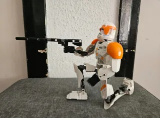 Lego Star Wars 75108 Clone Commander Cody.