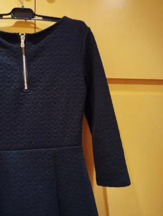 Vestido negro Springfield