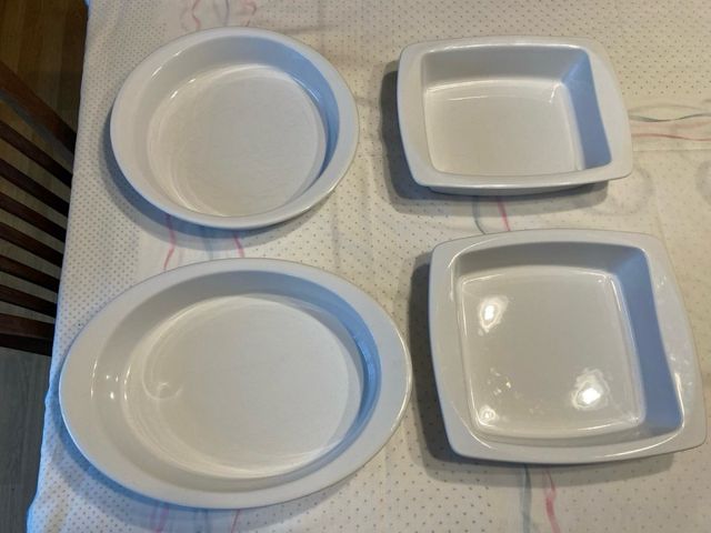 Set di quattro fontane per forno in ceramica bianca