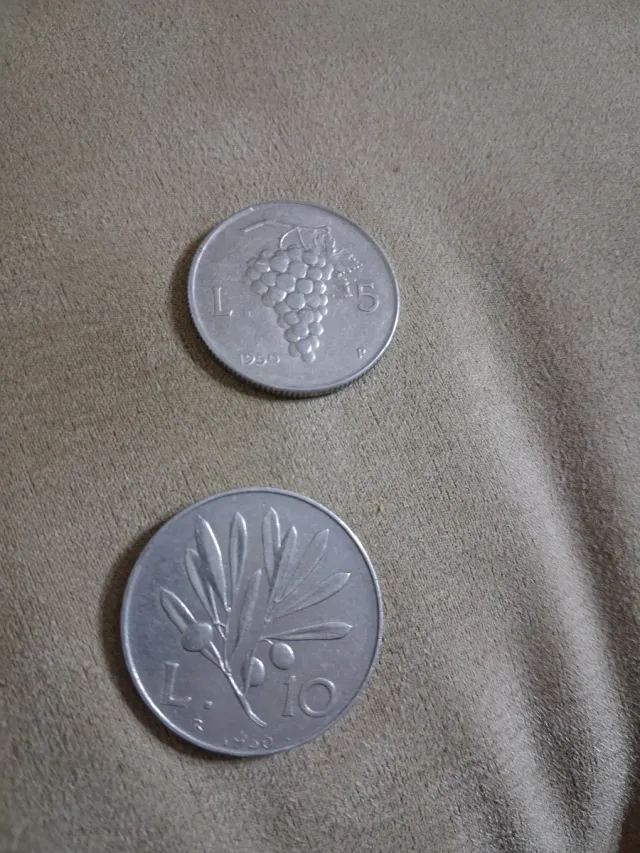5 Lire Uva 1950 e 10 Lire Ulivo 1950