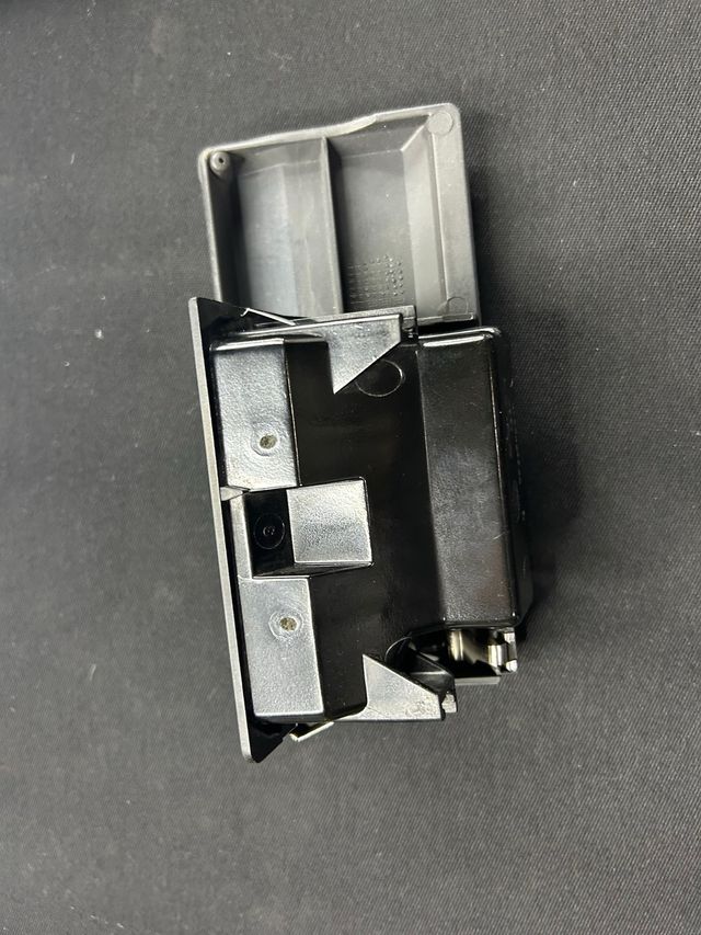 Cenicero Coche Renault 21