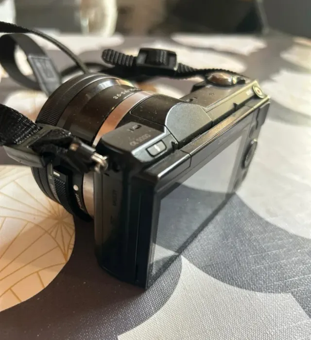 NUEVA Sony A5000 Mirrorless