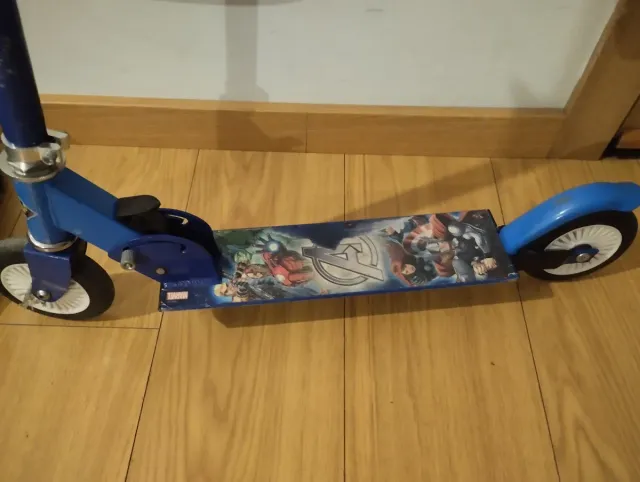 Patinete infantil azul