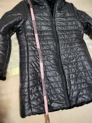 Abrigo acolchado reversible negro