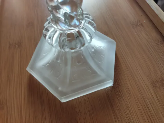 Candelabro antico in vetro pressato