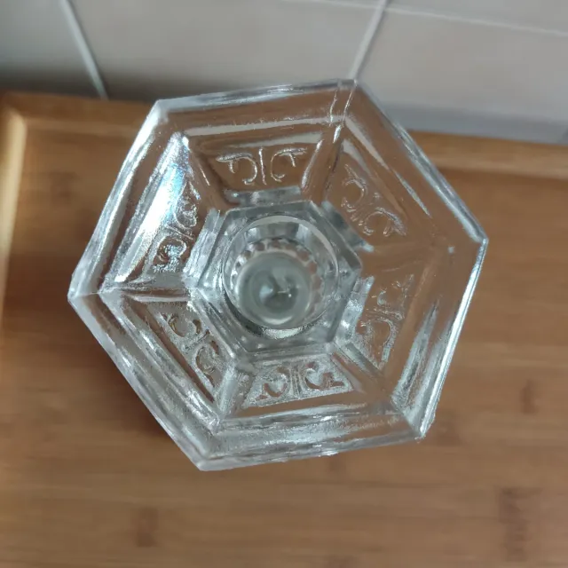 Candelabro antico in vetro pressato